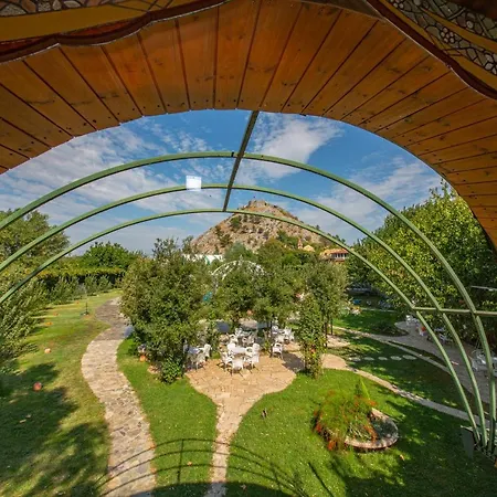 بيت شباب Legjenda