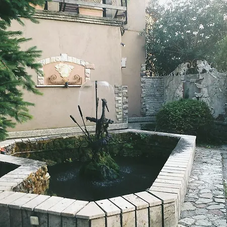 Legjenda Hostel